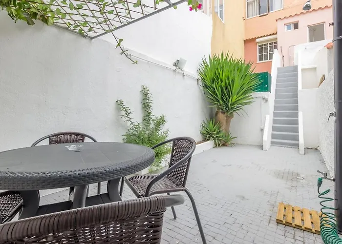 Lejlighed Sweet Secret Garden At Com Estacionamento