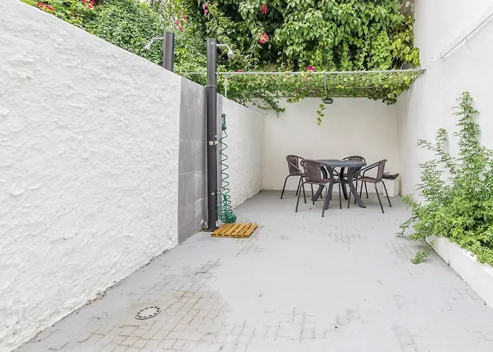 شقة Sweet Secret Garden At Com Estacionamento Lisboa